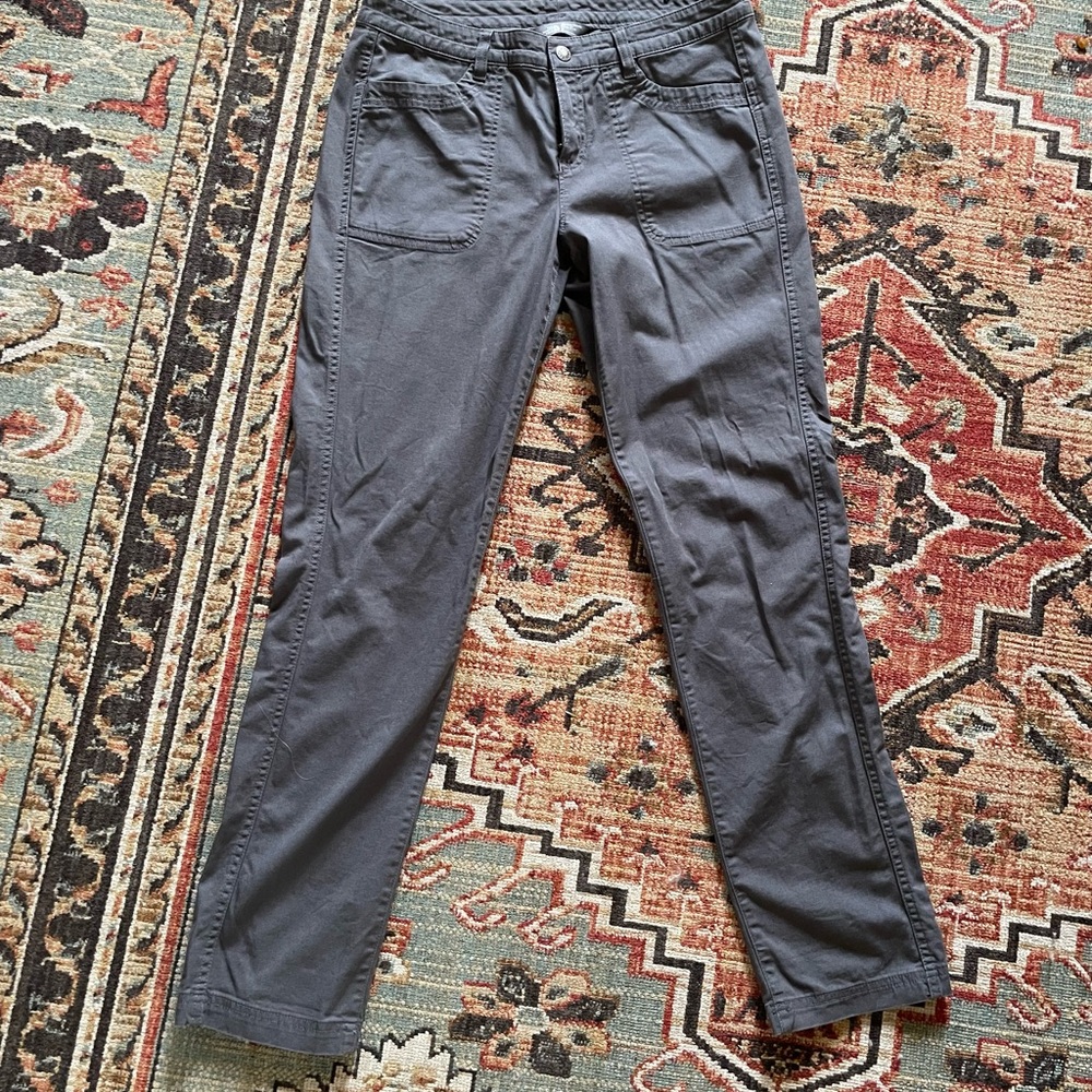 Grey north face pants